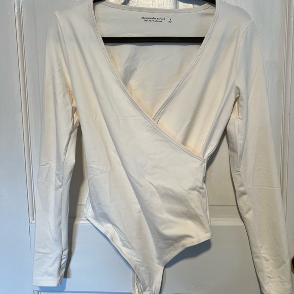 Abercrombie & Fitch Tops - Abercrombie bodysuit
